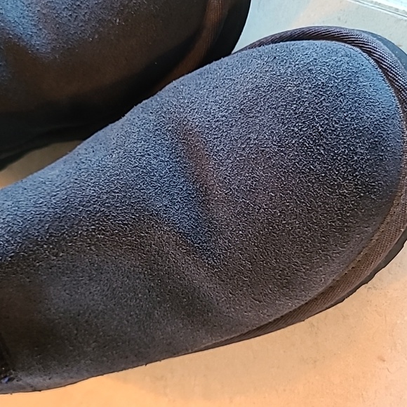 Ugg Australia Lyla Boot - Picture 15 of 15